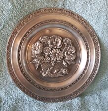 Assiette de collection Étain-Tin 97% E.P.U 2.11 Europe Décor Corbeille De Fleurs