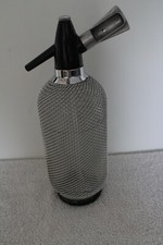 BOUTEILLE SIPHON ANCIENNE EAU DE SELTZ GRILLAGEE  ANNEES 70