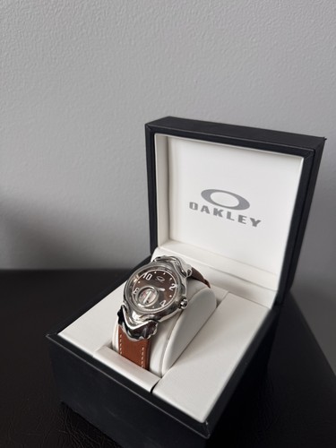Oakley jury watch - oakley, polished