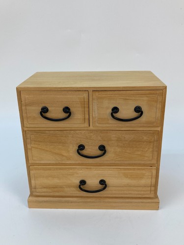 Ancienne petite commode