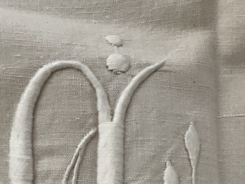 Beau drap brodé - brodé, x