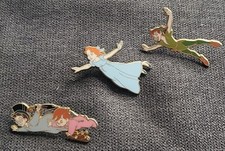 Pins Officiel ensemble Peter