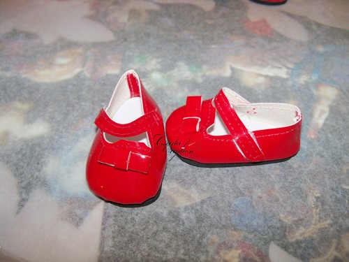 Chaussure rouge vernie poupée - vernie,