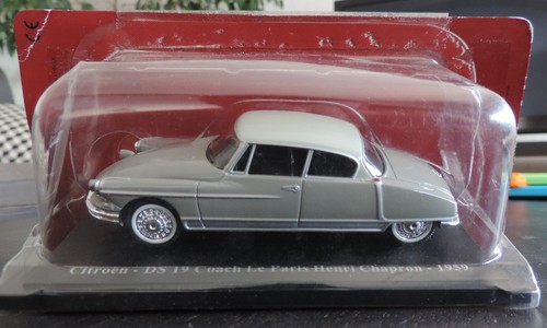 Citroen coach le paris - ds,