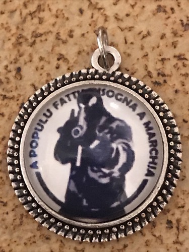 Pendentif médaillon métal - pendentif,