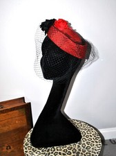 Chapeau Bibi à voilette vintage en paille rouge fleurs - Pillbox Pin-up 1950-60
