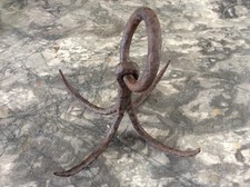 Grappin en fer forgé Cherche puits