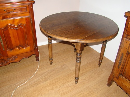 Table ronde metre de - de,