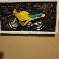 - Minichamps  moto 1/24  B M W - RS 1100 Jaune, SELLE bleu turquoise