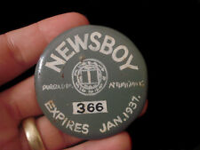 HAND PAINTED PINBACK ~ NEWSBOY