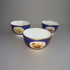 3 ANCIENS BOLS PORCELAINE FINE BLEU DE SÈVRES BOUQUETIÈRES 19EME SEVRES ?