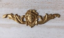  Ancien fronton, ornement