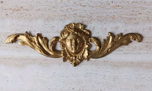 Ancien fronton ornement - ,