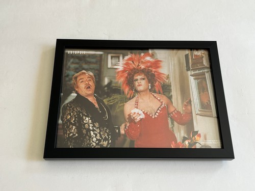 Cage aux folles - folles,