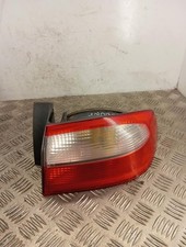 Feu arriere principal droit