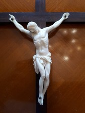 Crucifix et Christ Sculplé Ancien