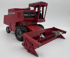 MASSEY FERGUSSON moissonneuse batteuse 860 jouet ancien en fonte vers 1970