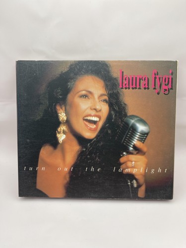 Laura fygi turn - laura, out