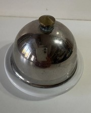 Beurrier Rond En Faience De Revol Avec Sa Cloche En Métal Collection Déco Table