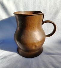 Pot à lait en cuivre.