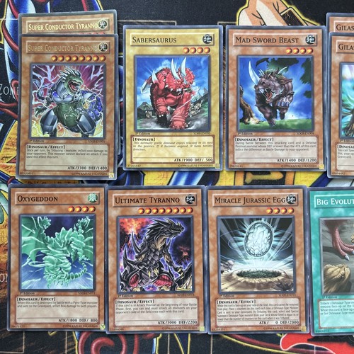 Structure deck dinosaur s - structure, deck:
