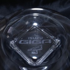 Cendrier en verre Isuzu GIGA