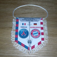 PARIS SG / BAYERN MUNICH (Champions League 2022/2023) - Fanion en tissu, neuf