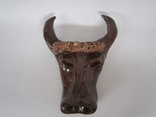TETE DE TAUREAU EN TERRE CUITE