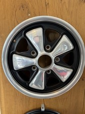 Porsche 911 F Modèle