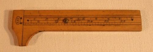 Ancien petit pied coulisse - petit,