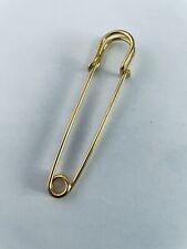 Grande épingle à nourrice