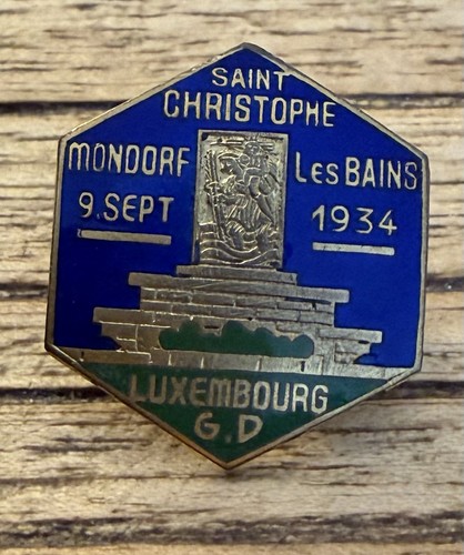 Insigne boutonnière saint - insigne,