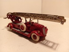 Dinky Toys 32D F Delahaye voiture de pompier grande echelle 1/43 TBE