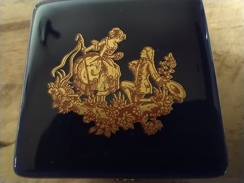 Jolie boîte pilules - jolie,