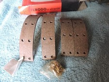 4 Garnitures de freins avant Renault 4 Utilitaire -(1968) FERODO