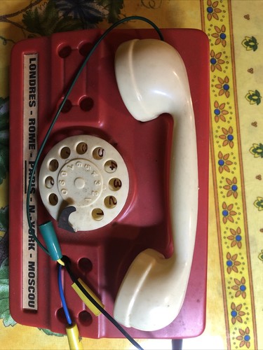 Jouet ancien téléphone - jouet,