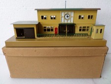 MÄRKLIN petite gare 414 avec