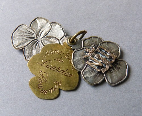 Pendentif religieux notre dame - pendentif,