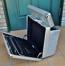Serrure à combinaison en