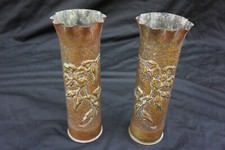 PAIRE DE DOUILLES D'OBUS À