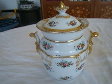 En porcelaine de Paris