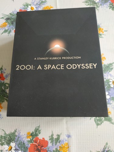 2001 space odyssey box - space, wcl