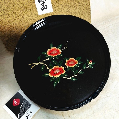 Plateau rond laqué japonais