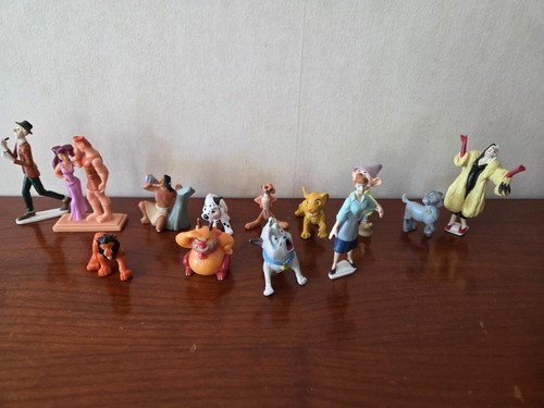 Lot figurines disney roi - lot,