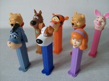 Lot de 8 anciens PEZ Scoubidou