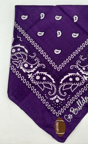 Foulard sport brodé - , prénom