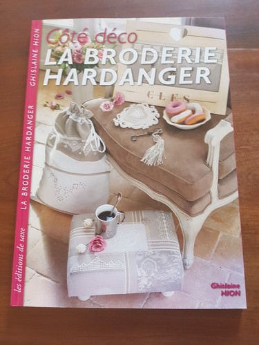 Côté deco la broderie - -,