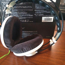 Casque premium AKG Q701 blanc