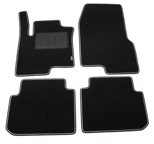 Tapis moquette auto - auto, sur