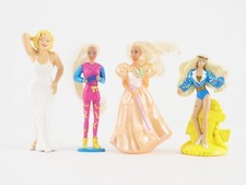 Lot 4 figurines vintage Barbie